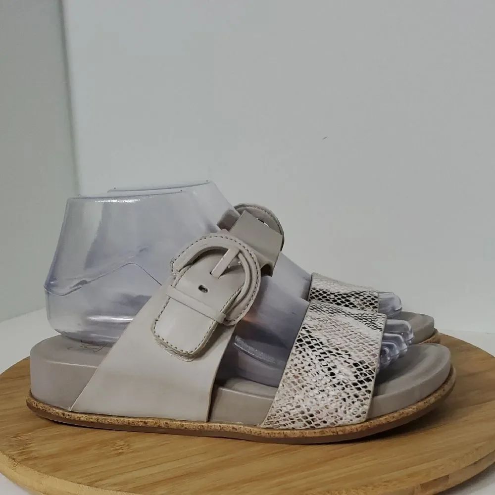 Sofft Almafi Taupe Grey Snake Print Leather Slide Sandal Women's 7